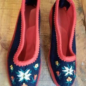 Ethnic Black Felt Shoes Slippers Embroidered Ladies 5-5.5